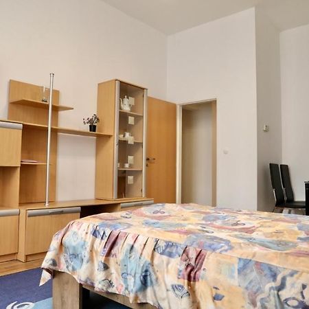 Lana Lo Apartments Karlsbad Exteriör bild