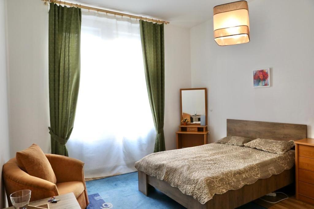 Lana Lo Apartments Karlsbad Exteriör bild